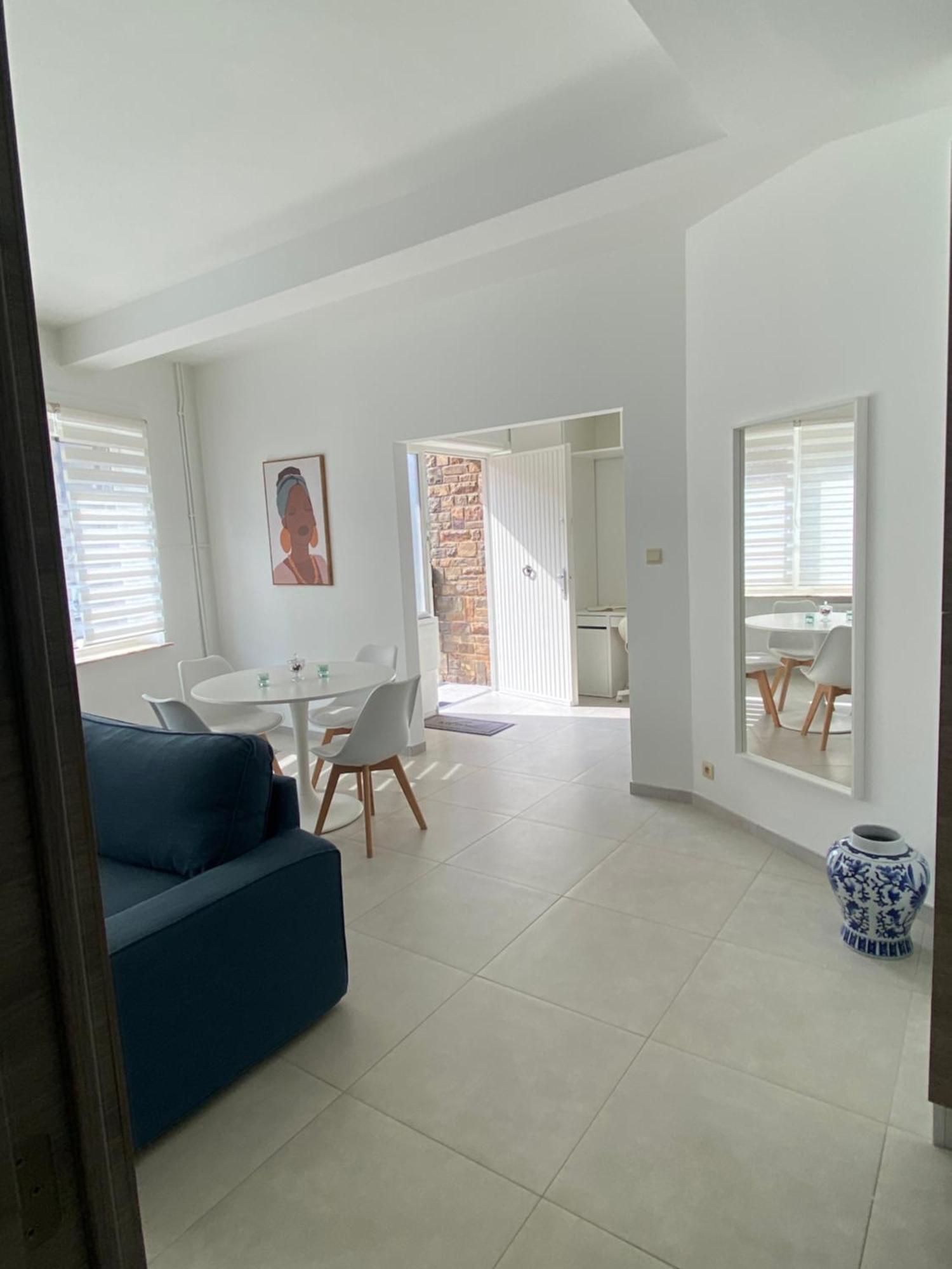 שרלרואה 1-E Superbe Appartement Lumineux מראה חיצוני תמונה